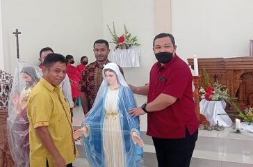 Bantuan dari Polda Papua kepada Gereja Katolik Stasi Hati Kudus Yesus