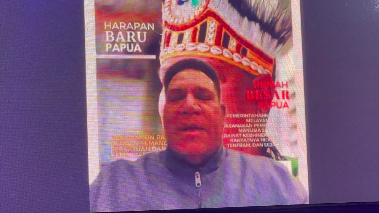 Kaka besar Paulus Waterpauw yang hadir melalui sambungan zoom