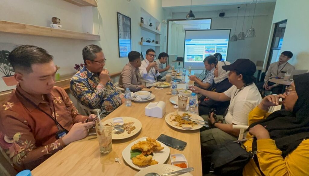 Kegiatan BBM antara Bank Indonesia Perwakilan Papua dan para Jurnalis di Jayapura Kegiatan BBM antara Bank Indonesia Perwakilan Papua dan para Jurnalis di Jayapura