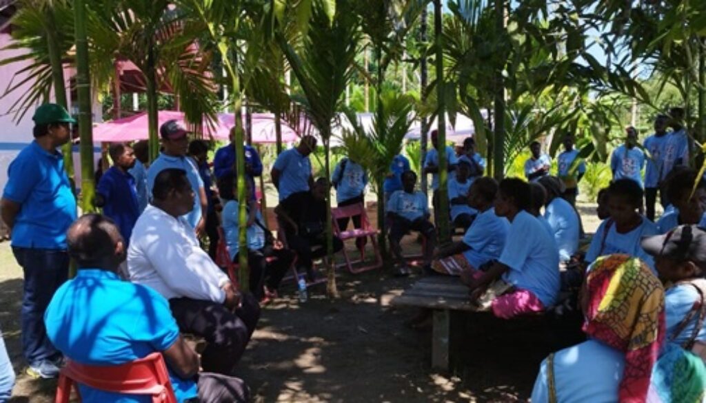 Calon Wakil Bupati nomor urut 2 Jemmi Esau Maban saat menggelar tatap muka di Kampung Asuwar, Sarmi Calon Wakil Bupati nomor urut 2 Jemmi Esau Maban saat menggelar tatap muka di Kampung Asuwar, Sarmi