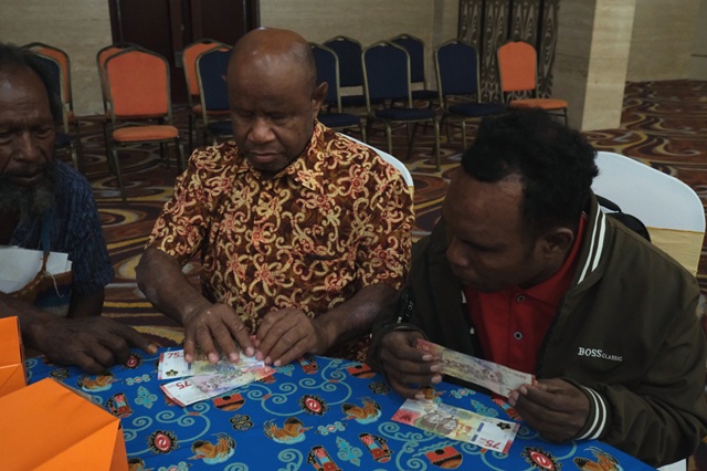 Kaum Difabel Jayapura saat mengikuti sosialisasi CBP