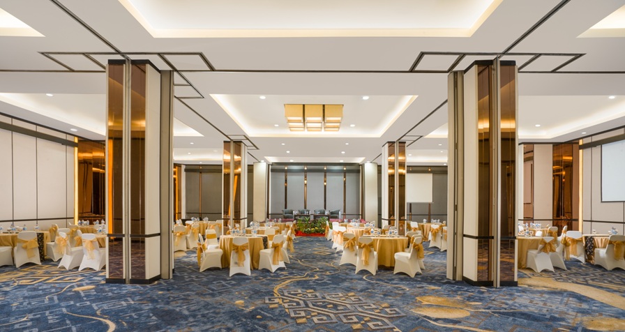 Ruang meeting elegan di Swisbellexpress Jayapura