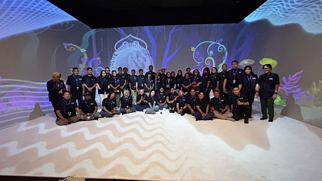 33 Jurnalis dari Papua saat Field Trip ke MUBI menyempatkan dirinya menonton cinema sejarah Bank Indonesia