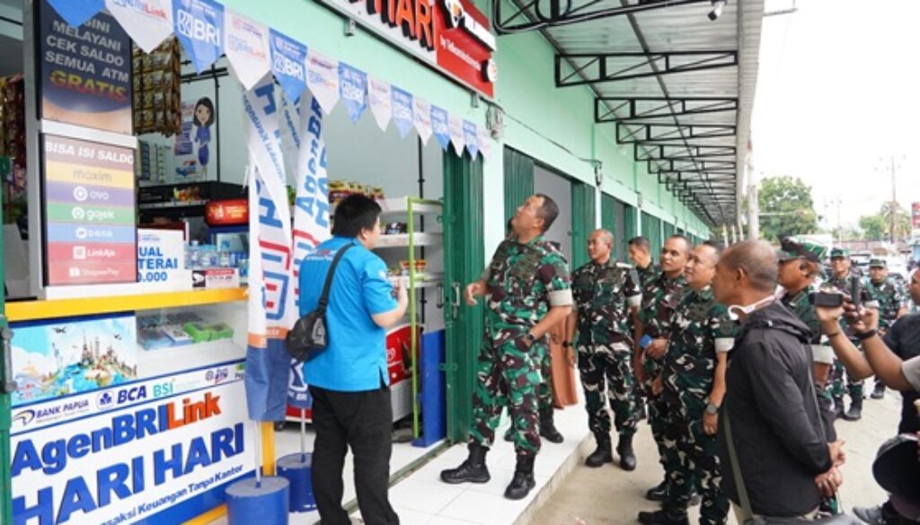 Danrem 172/PWY meninjau Ruko Prikop milik Korem 17/PWY Brigjen TNI Tagor Rio Pasaribu