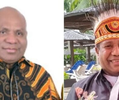 Caption : Gubernur Provinsi Papua Mathius Derek Fakhiri (kiri) dan Kepala Sub Bidang Hubungan Antar Lembaga Badan Penghubung Provinsi Papua di Jakarta Alexander Silas Ick, S.Sos, MT. (kanan). (foto : ist) Caption : Gubernur Provinsi Papua Mathius Derek Fakhiri (kiri) dan Kepala Sub Bidang Hubungan Antar Lembaga Badan Penghubung Provinsi Papua di Jakarta Alexander Silas Ick, S.Sos, MT. (kanan). (foto : ist)