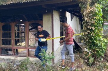 Tim Inafis Polres Jayapura saat melakukan olah TKP kasus kebakaran di Depapre